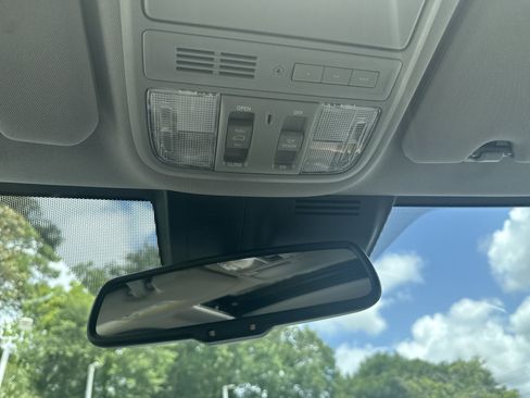Used 2022 Honda CR-V Touring image 21