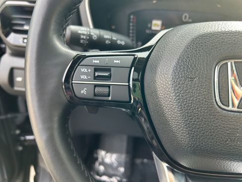 Used 2023 Honda Pilot Elite image 15
