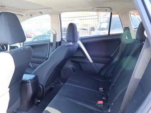 Used 2013 Toyota RAV4 XLE w/ Preferred Accessory Pkg FWD image 23