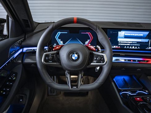 Used 2026 BMW M5 Touring w/ Executive Package AWD/4WD image 35