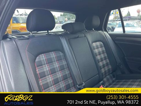 Used 2019 Volkswagen Golf 4-Door FWD image 24