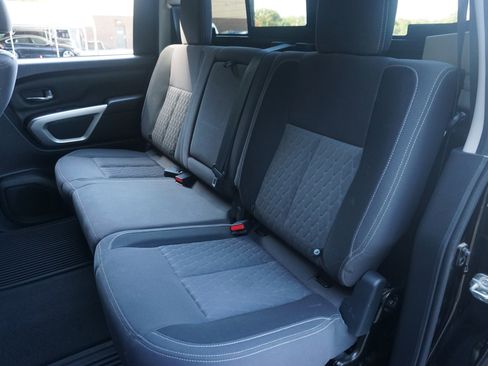 Used 2020 Nissan Titan SV w/ SV Convenience Package image 17