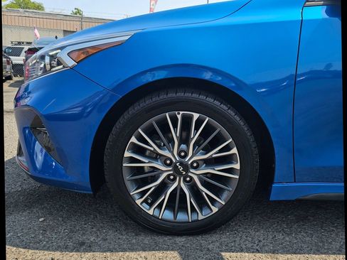 Used 2023 Kia Forte GT-Line w/ GT-Line Technology Package FWD image 32