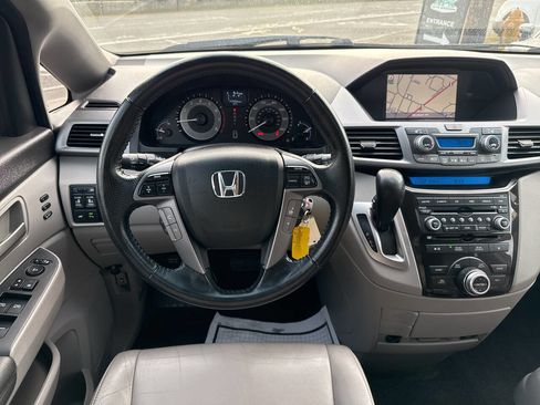 Used 2012 Honda Odyssey Touring Elite image 24
