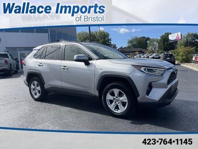 Used 2021 Toyota RAV4 XLE w/ Convenience Package