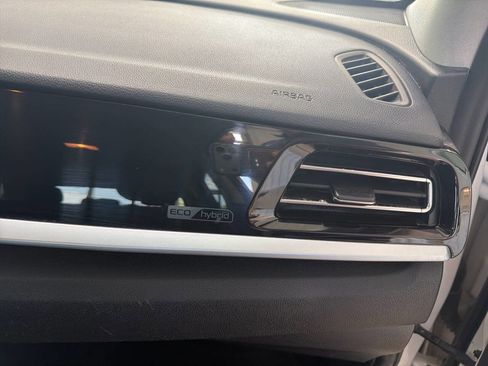 Used 2022 Kia Niro LX FWD image 26