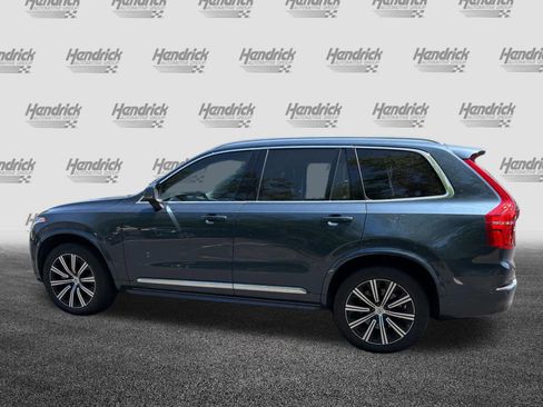 Used 2023 Volvo XC90 B6 Plus image 11