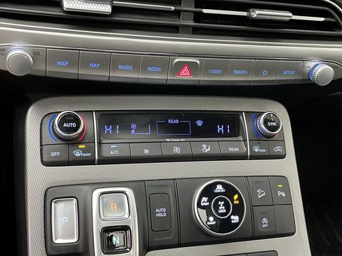 Used 2021 Hyundai Palisade SEL w/ Premium Package AWD/4WD image 24
