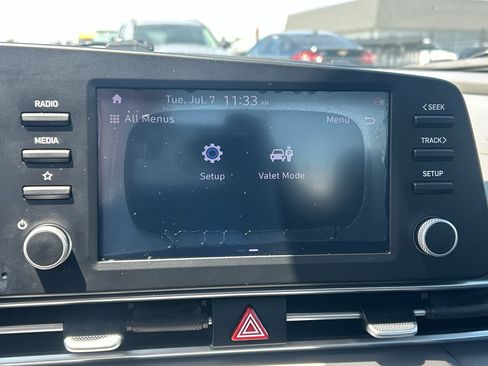 Used 2021 Hyundai Elantra SEL FWD image 24