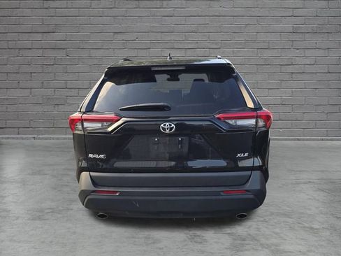 Used 2024 Toyota RAV4 XLE FWD image 5