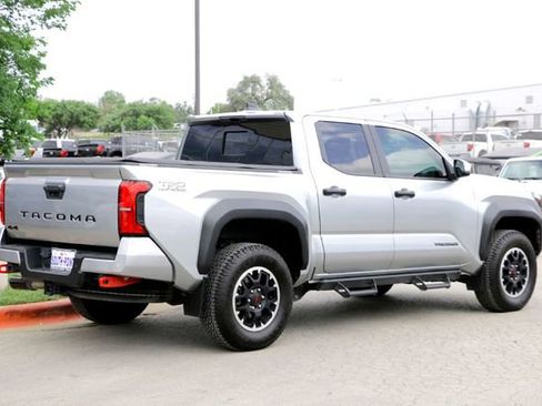 Used 2024 Toyota Tacoma TRD Off-Road w/ TRD Off Road Upgrade Package image 5