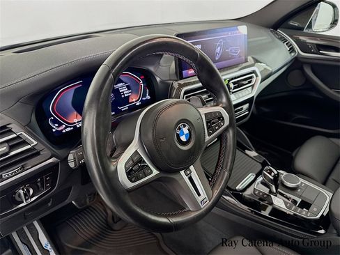 Used 2024 BMW X4 M40i w/ Premium Package image 9