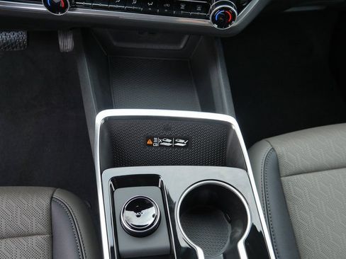 New 2026 Chevrolet Equinox LT w/ Convenience Package II image 13