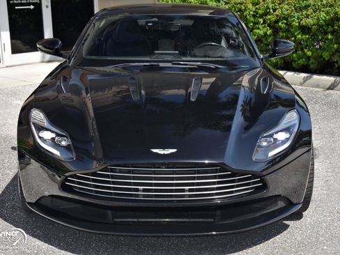 Used 2018 Aston Martin DB11 V12 image 29