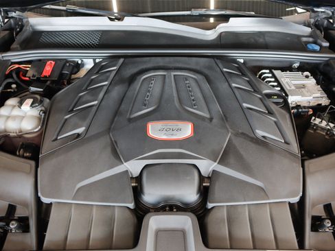 Used 2023 Porsche Cayenne Turbo AWD/4WD image 25