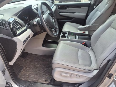Used 2021 Honda Odyssey Elite image 9