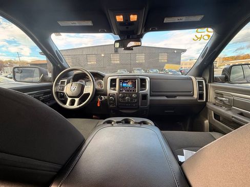 Used 2022 RAM 1500 Classic Warlock w/ Electronics Group image 16