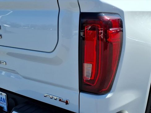 Certified 2024 GMC Sierra 1500 AT4 w/ Technology Package image 8