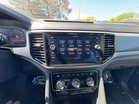Used 2023 Volkswagen Atlas SEL Premium AWD/4WD image 22