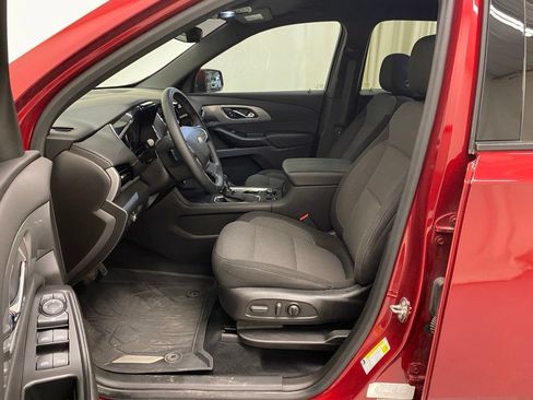 Used 2023 Chevrolet Traverse LT w/ LPO, Floor Liner Package AWD/4WD image 14