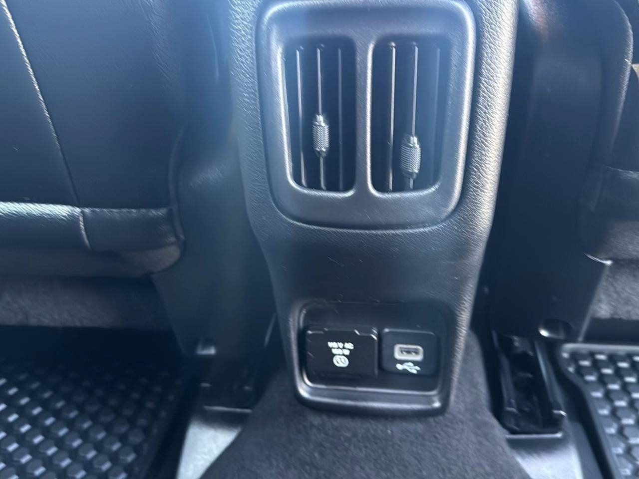 Used 2019 Jeep Compass Latitude AWD/4WD image 25