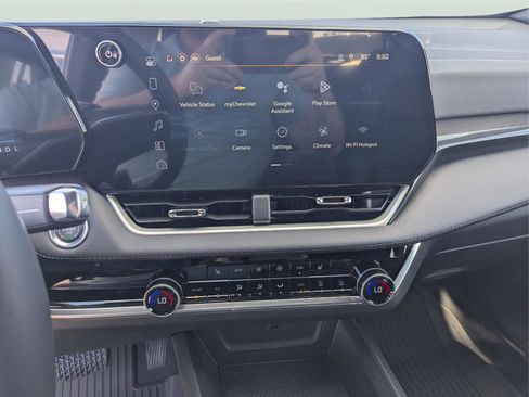 New 2026 Chevrolet Equinox LT w/ Convenience Package II image 21