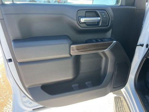 Used 2020 Chevrolet Silverado 1500 LT w/ All-Star Edition image 12