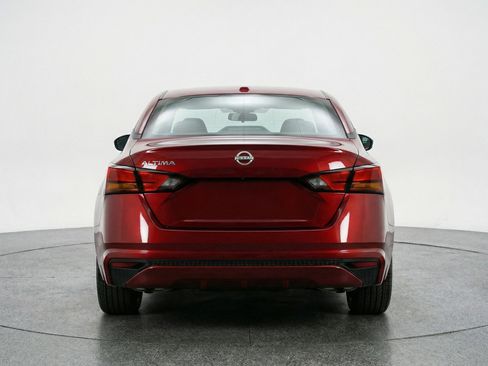 Used 2025 Nissan Altima 2.5 SV image 7