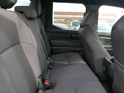 Used 2025 Toyota Tacoma SR5 image 23