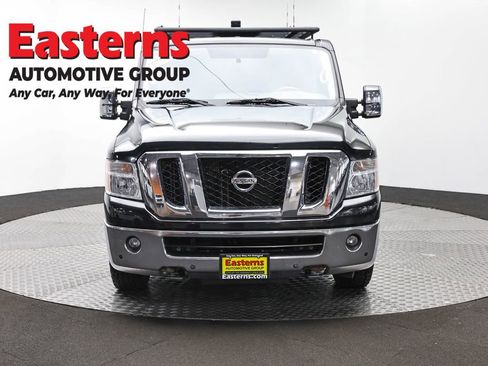 Used 2020 Nissan NV 3500 Passenger RWD image 2