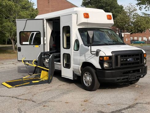 Used 2011 Ford E-350 and Econoline 350 Extended Super Duty w/ PWR Group RWD image 1