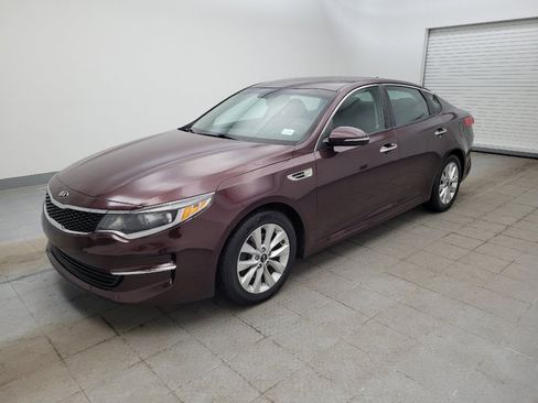Used 2018 Kia Optima LX w/ Convenience Package image 2