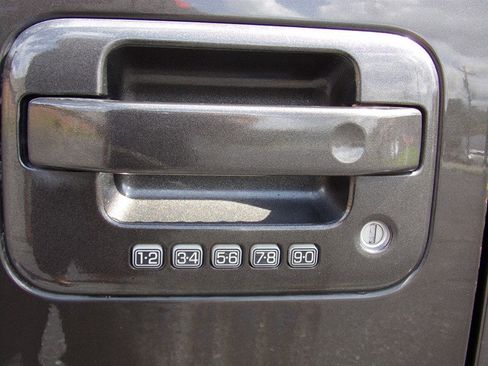 Used 2005 Ford F150 Lariat image 72