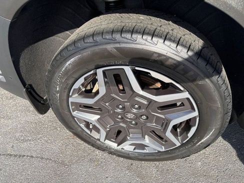 Used 2023 Hyundai Santa Fe Limited image 32