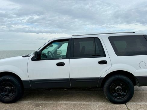 Used 2004 Ford Expedition XLT RWD image 8