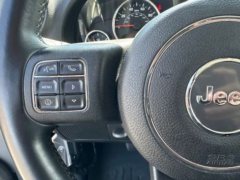 Used 2015 Jeep Wrangler Unlimited Sahara w/ Max Tow Package AWD/4WD image 34