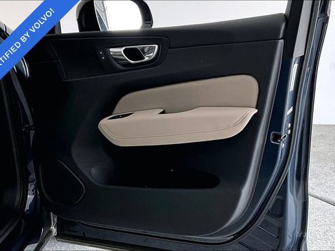 Certified 2026 Volvo XC60 B5 Plus AWD/4WD image 23