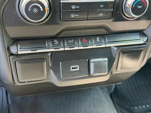 Used 2020 Chevrolet Silverado 1500 Custom Trail Boss w/ Custom Convenience Package AWD/4WD image 25