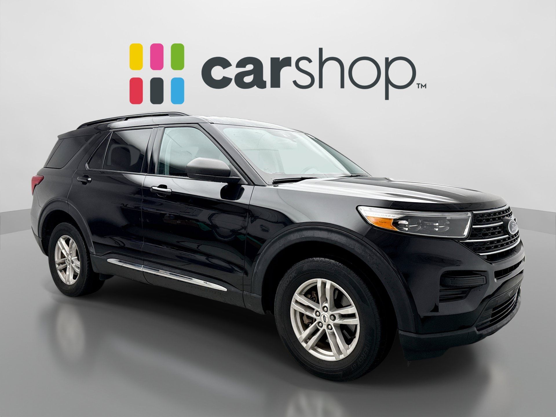 Used 2023 Ford Explorer XLT AWD/4WD image 7