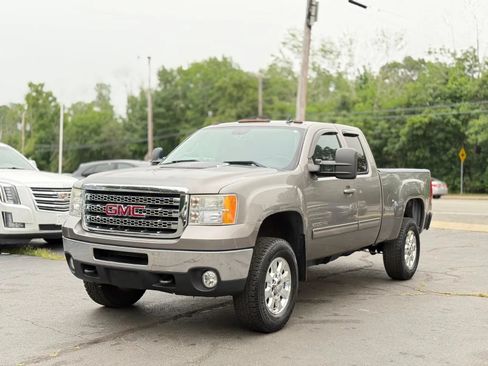 Used 2012 GMC Sierra 2500 SLT w/ Snow Plow Prep Package AWD/4WD image 3