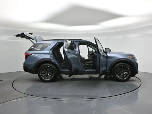 New 2026 Ford Explorer ST AWD/4WD image 4
