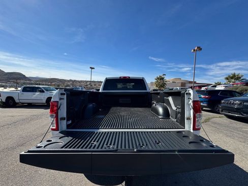 Used 2022 RAM 2500 Tradesman w/ Chrome Appearance Group image 4