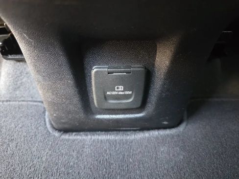 Used 2018 Chevrolet Equinox Premier FWD image 41