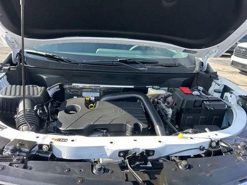 New 2026 Chevrolet Equinox LT w/ Safety and Technology Package image 33