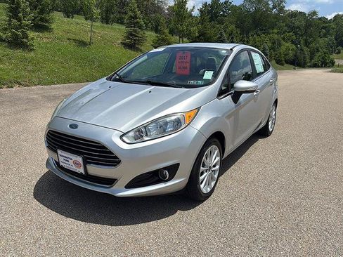 Certified 2017 Ford Fiesta Titanium FWD image 8