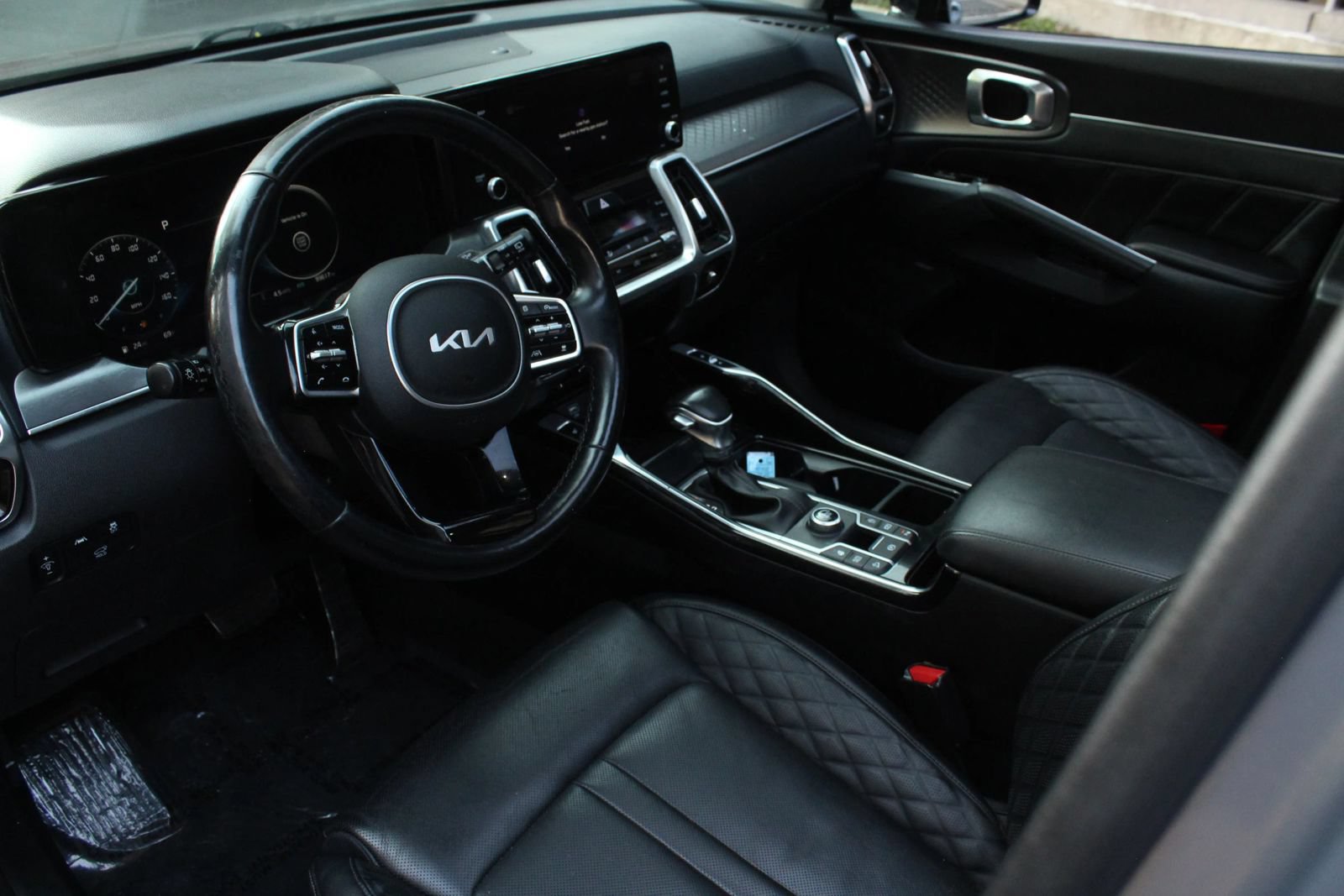 Used 2022 Kia Sorento SX FWD image 13