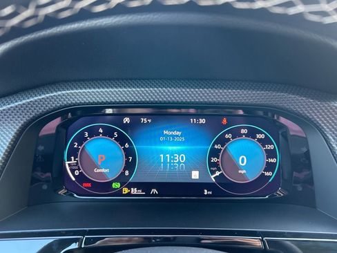 Used 2025 Volkswagen Atlas Cross Sport SEL image 19