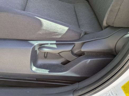 Used 2025 Toyota Camry LE image 15