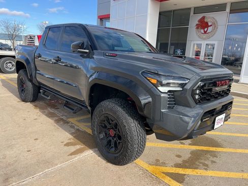 Used 2025 Toyota Tacoma TRD Pro image 1