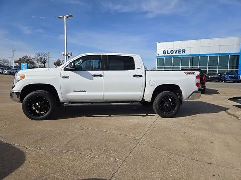 Used 2016 Toyota Tundra SR5 image 2